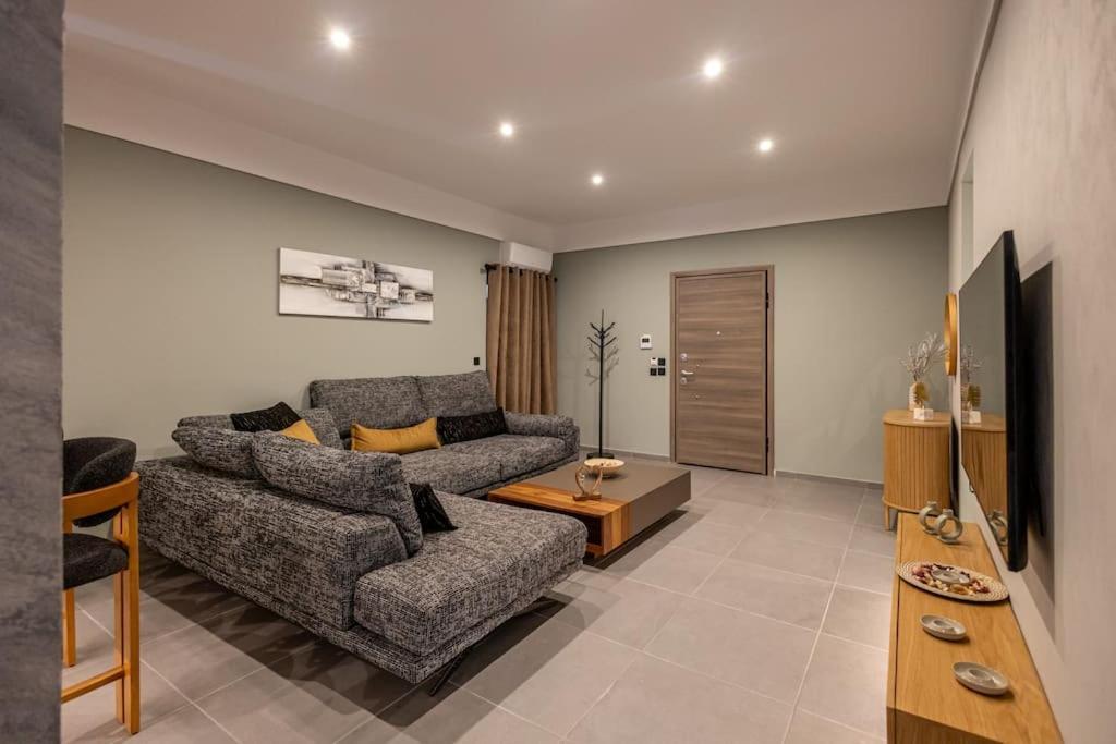 Smaragdi Luxury Jacuzzi Apartment Noho Premium Living アテネ エクステリア 写真