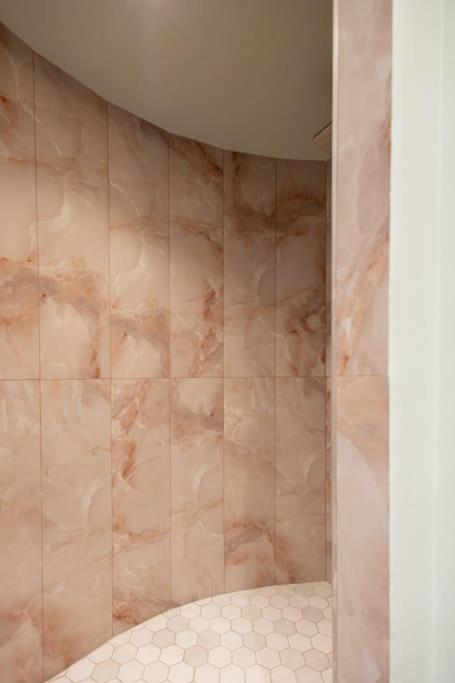 Smaragdi Luxury Jacuzzi Apartment Noho Premium Living アテネ エクステリア 写真